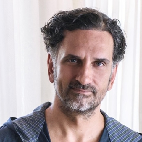 Νίκος Ψαρράς: Ανθίζουμε όταν μας αγαπάνε