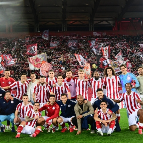 ποδοσφαιριστες πανυγηριζουν