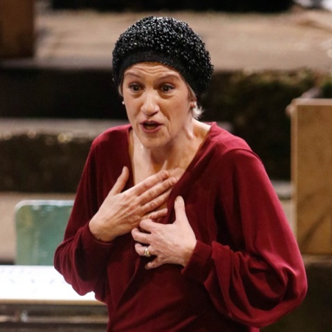 Καίτη Κωνσταντίνου