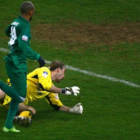 Πέθανε πρώην τερμοτοφύλακας του Πανσερραϊκού - Έπεσε από μπαλκόνι και τραυματίστηκε θανάσιμα