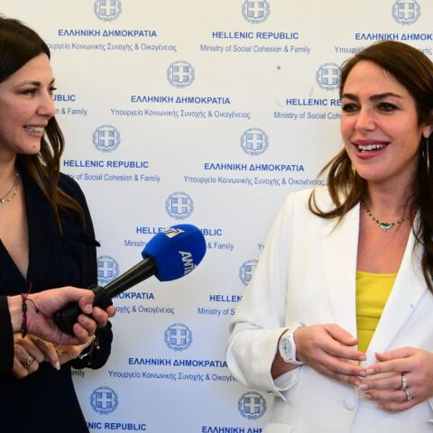 ΤΕΛΕΤΗ ΠΑΡΑΔΟΣΗΣ - ΠΑΡΑΛΑΒΗΣ ΣΤΟ ΥΠΟΥΡΓΕΙΟ ΚΟΙΝΩΝΙΚΗΣ ΣΥΝΟΧΗΣ ΚΑΙ ΟΙΚΟΓΕΝΕΙΑΣ 