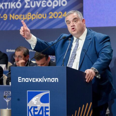 Σπανάκης: Υπόλογος ο δήμαρχος που προσφώνησε πρίγκηπα τον Ντεγκρές