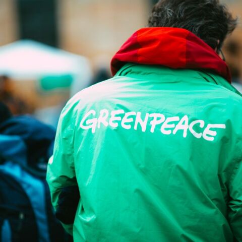 Greenpeace: Καλείται να πληρώσει εκατ. δολάρια σε πετρελαϊκή - Αντιμέτωπη ακόμα και με χρεωκοπία 