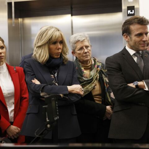 Mακρόν: Η κόρη της Μπριζίτ φέρεται σε σχέση με ακροδεξιό παρουσιαστή που μισεί τον πρόεδρο