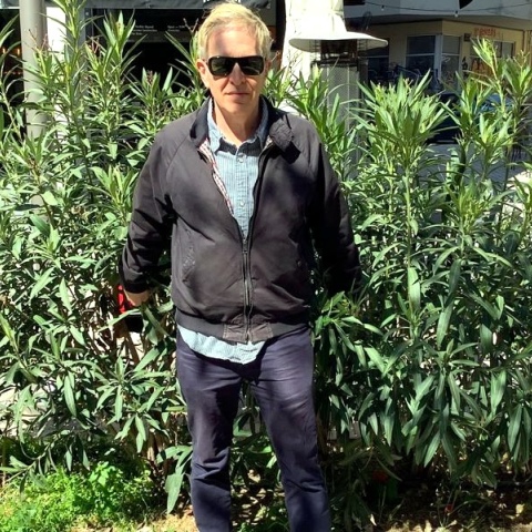 Ο Στιβ Γουίν στην πλατεία Μαβίλη της Θεσσαλονίκης