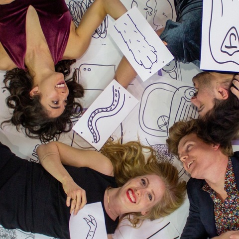 Οι Back Pack έρχονται στο θέατρο Ροές για να παρουσιάσουν για δυο βραδιές τη νέα τους παράσταση «Noted»