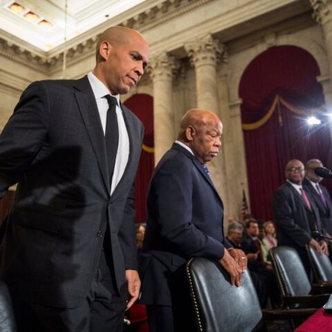 Κόρι Μπούκερ: Πώς έκανε την ομιλία των 25 ωρών χωρίς τουαλέτα, νερό και φαγητό