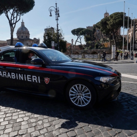 Περιπολικό της ιταλικής αστυνομίας 