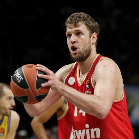 παιχτης μπασκετ 