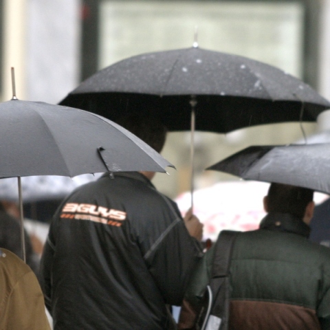 κοσμος, ομπρελες