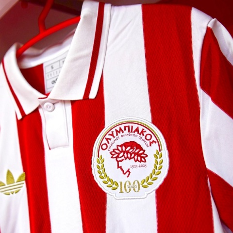 Ολυμπιακός: Ξανά σε κυκλοφορία νέα παρτίδα για τις επετειακές φανέλες των 100 χρόνων
