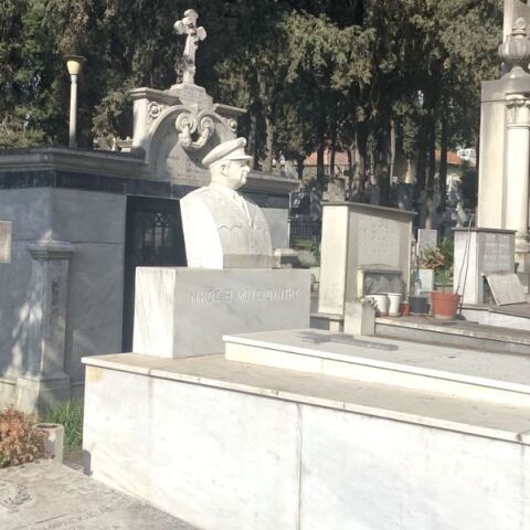 Ο τάφος του Μουσχουντή στην Ευαγγελίστρια