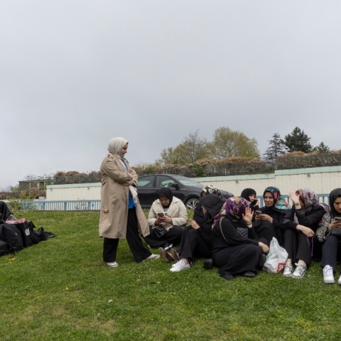 Κάτοικοι της Κωνσταντινούπολη μετά τον ισχυρό σεισμό των 6,2 Ρίχτερ