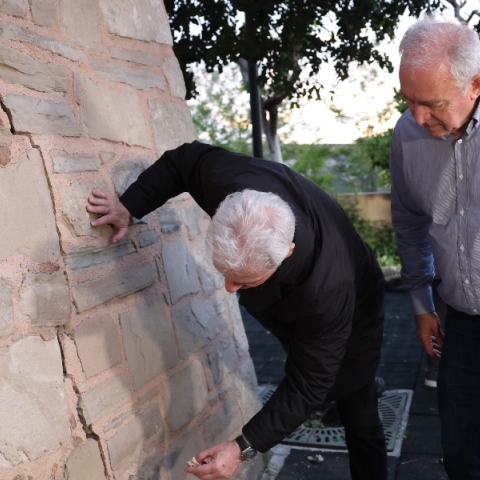 Λέκκας για Βούτες Ηρακλείου: Δεν υπάρχει θέμα εκκένωσης του οικισμού