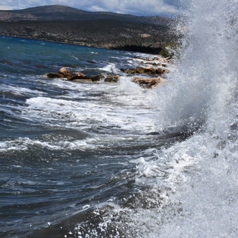 Εργατική Πρωτομαγιά 2025: Θυελλώδεις άνεμοι την Πέμπτη - Πού θα βρέχει