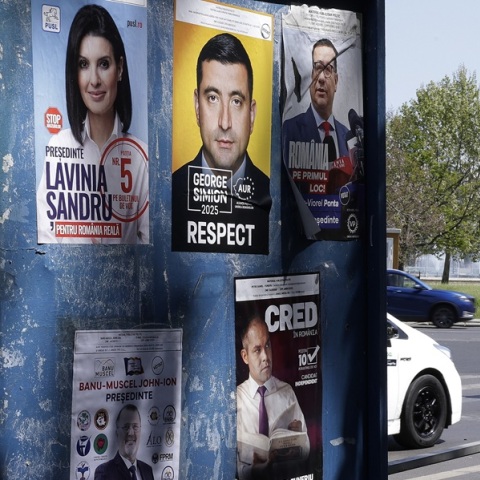 Explainer - Προεδρικές εκλογές στη Ρουμανία: Γιατί διεξάγεται ξανά ψηφοφορία φέτος;