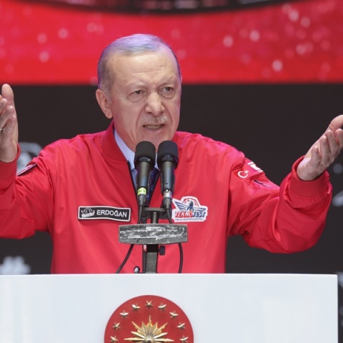 Αδιάλλακτος ο Ερντογάν για το Κυπριακό: Διαπραγματεύσεις μόνο μεταξύ δύο κρατών