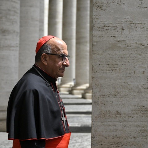 Βατικανό: Έφτασαν οι 133 εκλέκτορες καρδινάλιοι - Κληρώθηκαν τα διαμερίσματα στα οποία θα διαμείνουν