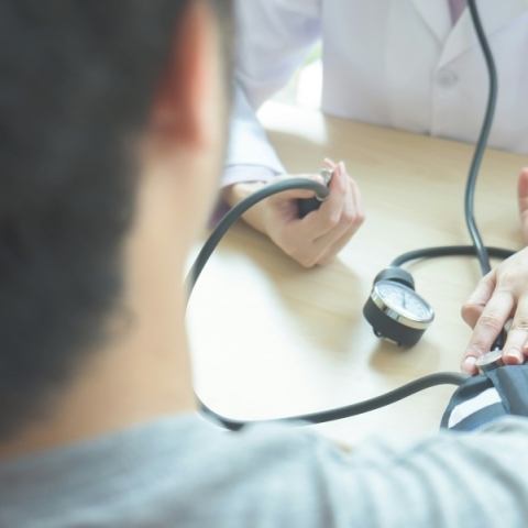 γιατρος, ασθενης, πιεσομετρο