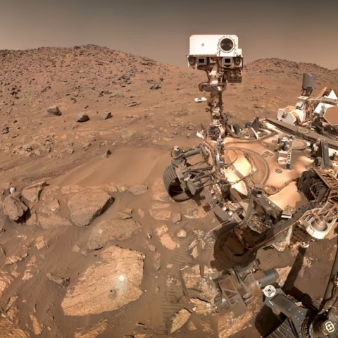 Το ρόβερ Perseverance της NASA στην επιφάνεια του πλανήτη Άρη