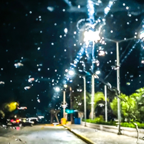 βροχη, νυχτα, δρομος, φωτα