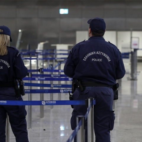 Αστυνομικοί στο αεροδρόμιο «Ελευθέριος Βενιζέλος»