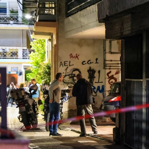 Λάρισα: Ποινική δίωξη για ανθρωποκτονία από πρόθεση στον 21χρονο που σκότωσε τη μητέρα του