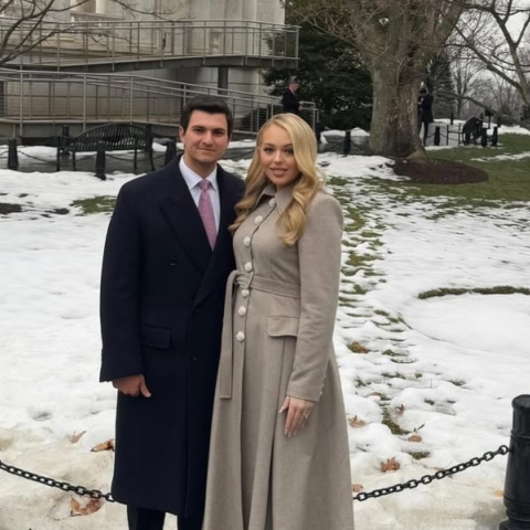 Η Τίφανι Τραμπ με τον σύζυγό της Μάικλ Μπούλος