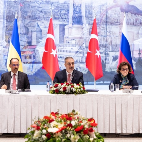 Ολοκληρώθηκαν οι συνομιλίες Ρωσίας και Ουκρανίας στην Κωνσταντινούπολη - Αρκετά «ψυχρό» το κλίμα 