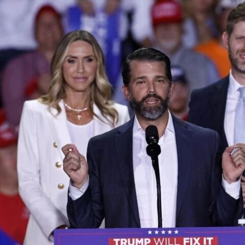 Ο Ντόναλντ Τραμπ Τζούνιορ χλευάζει τη Τζιλ Μπάιντεν μετά τη διάγνωση του συζύγου της με ιδιαίτερα επιθετικό καρκίνο του προστάτη