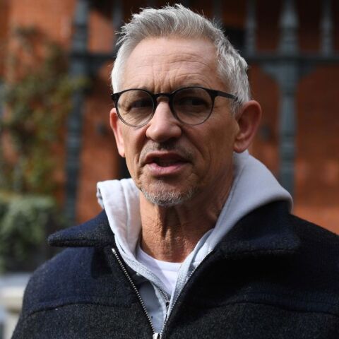 O Λίνεκερ απολύθηκε από το BBC χωρίς αποζημίωση μετά τον σάλο για την ανάρτηση του