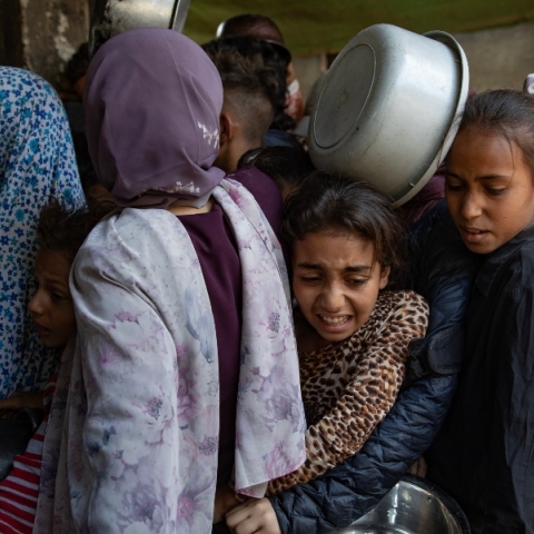 κατοικοι Γαζας σε ερείπια