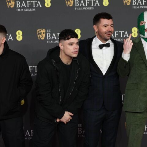 Βρετανία: Μέλος της ραπ μπάντας Kneecap κατηγορείται για τρομοκρατία