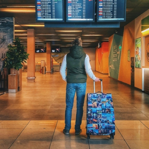 επιβατης, αεροδρομιο, βαλιτσα