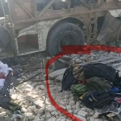 συντριμμια, λεωφορειο