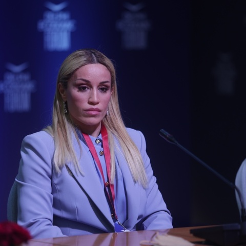 Καρολίνα Πελενδρίτου