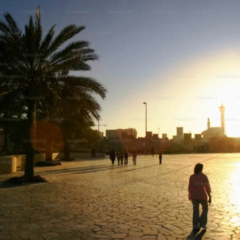 πολη, ηλιος, περαστικοι