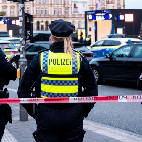 Επίθεση στο Αμβούργο: «Η ύποπτη παρουσιάζει ενδείξεις ψυχικής νόσου»