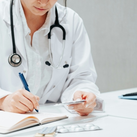 Στρεπτόκοκκος: Γιατρος, γραφειο, φαρμακα