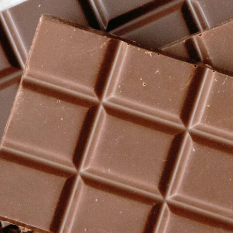 Ο ΕΟΦ προειδοποιεί για σοκολάτα που ανεβάζει τη λίμπιντο 