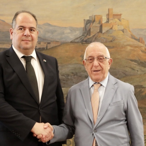 Ο Νικήτας Κακλαμάνης με τον πρέσβη της παλαιστινιακής Αρχής στην Ελλάδα, Yussef Dorkhom