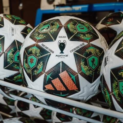 μπαλες, Champions League