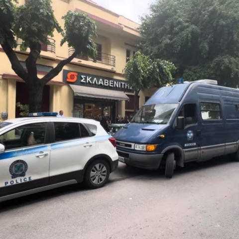 Θεσσαλονίκη, αστυνομια, περιπολικο, σουπερ μαρκετ