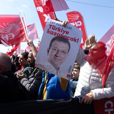 διαδηλωτες στην Τουρκια