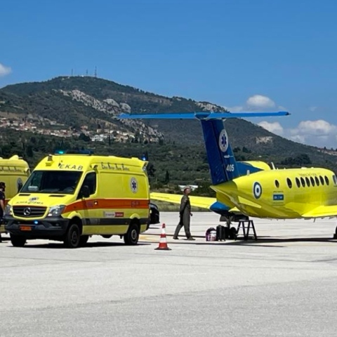 Μυτιλήνη, αεροδρόμιο, αεροπλανο, ασθενοφορα, πιλοτοι