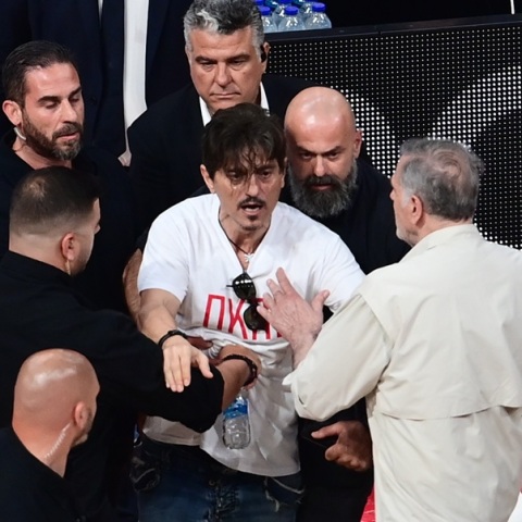 Ο Δημήτρης Γιαννακόπουλος στο Game 2 των τελικών της GBL