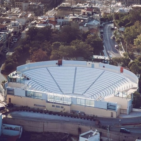 Βεάκειο Δημοτικό Θέατρο στον Πειραιά