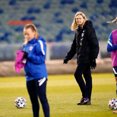 Γκάφα του προπονητή της Φινλανδίας: Κάλεσε 51χρονη πρώην παίκτρια στην εθνική