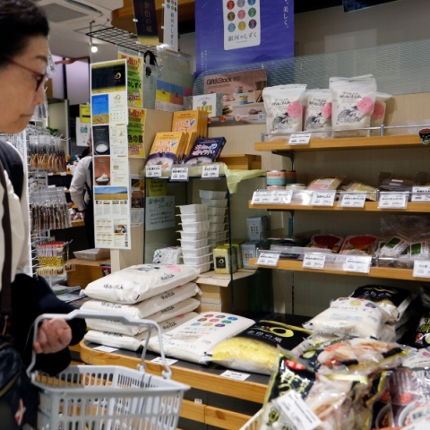 Ιαπωνία, σουπερ μαρκετ, πελατισσα