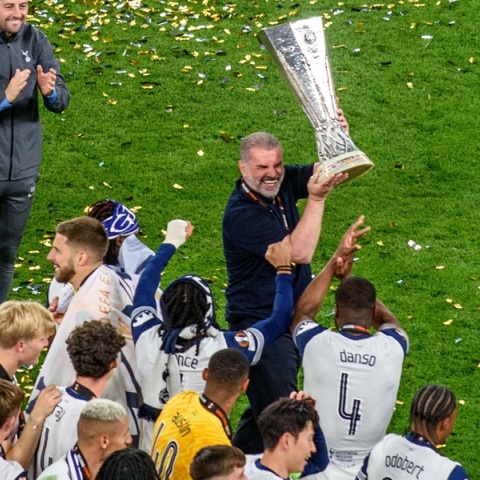 Τέλος από την Τότεναμ ο Άγγελος Ποστέκογλου